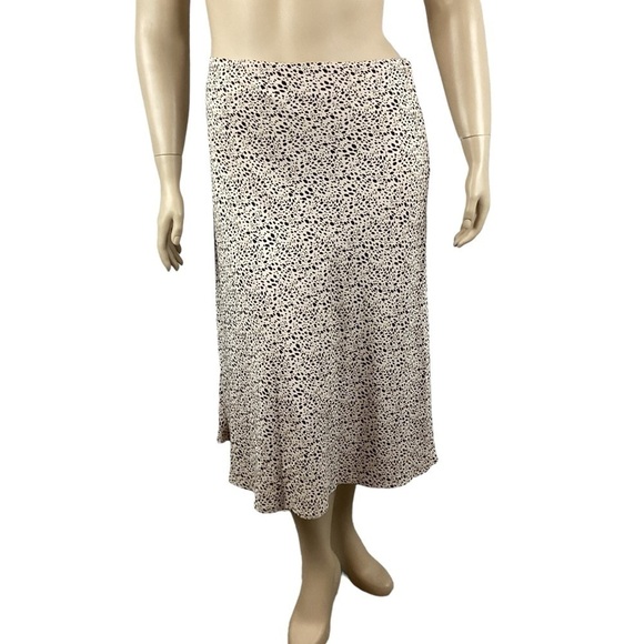 Forever 21 Dresses & Skirts - Forever 21 + Cheetah Print Skirt Size 3X